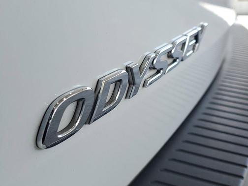 Platinum White Pearl 2022 Honda Odyssey EX-L