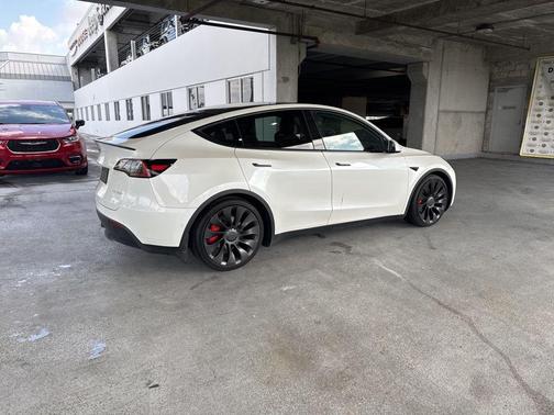 2022 Tesla Model Y Performance Dual Motor All-Wheel Drive