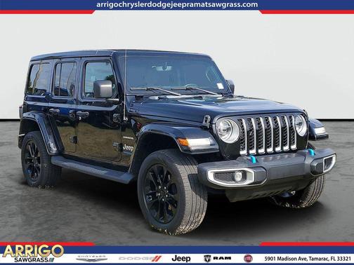 Black Clearcoat 2022 Jeep Wrangler Unlimited 4xe Sahara