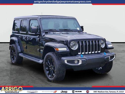 Black Clearcoat 2022 Jeep Wrangler Unlimited 4xe Sahara