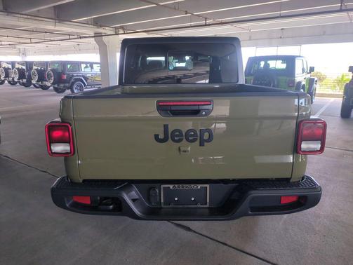 2026 Jeep Gladiator Sport S