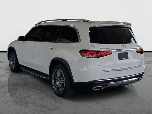 White 2022 Mercedes-Benz GLS 450 4MATIC