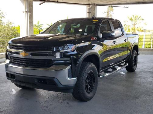 Black 2020 Chevrolet Silverado 1500 LT