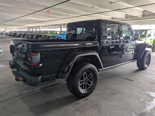 2025 Jeep Gladiator Mojave X