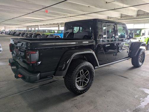 2025 Jeep Gladiator Mojave X