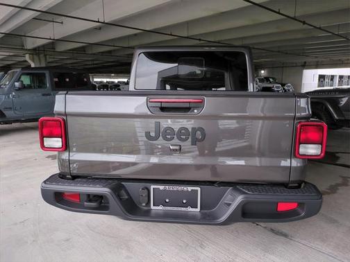2025 Jeep Gladiator Nighthawk