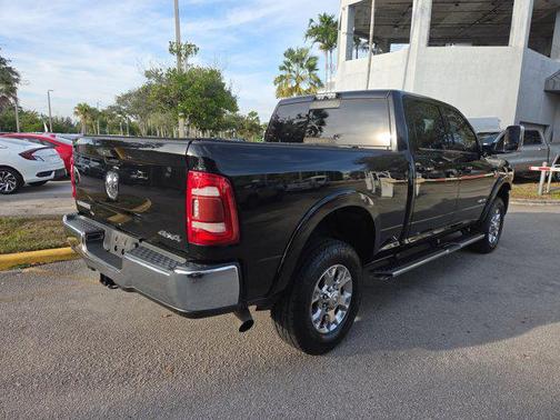 2020 RAM 2500 Laramie Crew Cab 4X4 6'4' Box