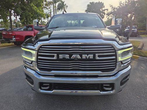 2020 RAM 2500 Laramie Crew Cab 4X4 6'4' Box