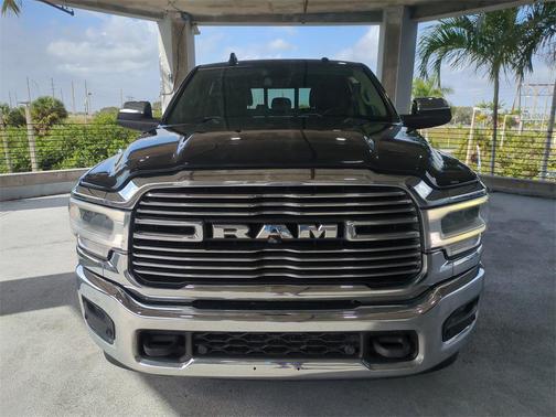 2020 RAM 2500 Laramie Mega Cab 4X4 6'4' Box