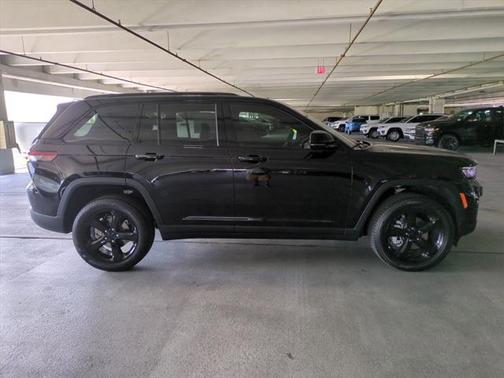 2025 Jeep Grand Cherokee Limited X
