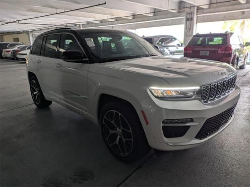 2025 Jeep Grand Cherokee Summit