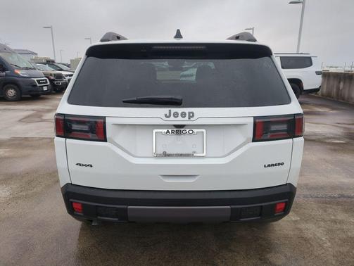 2026 Jeep Cherokee Laredo 4x4