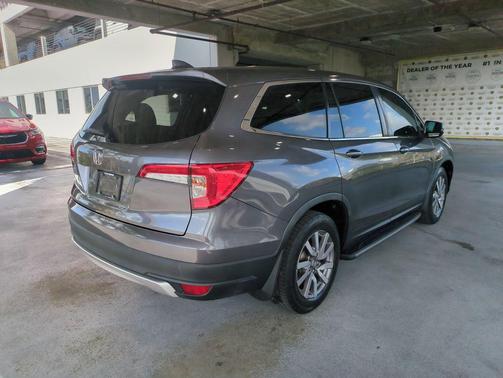 Modern Steel Metallic 2019 Honda Pilot EX-L