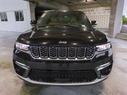 2025 Jeep Grand Cherokee Summit