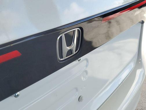 Platinum White Pearl 2023 Honda Accord EX