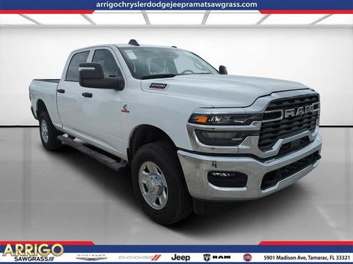 2025 RAM 2500 Tradesman Crew Cab 4x4 6'4' Box