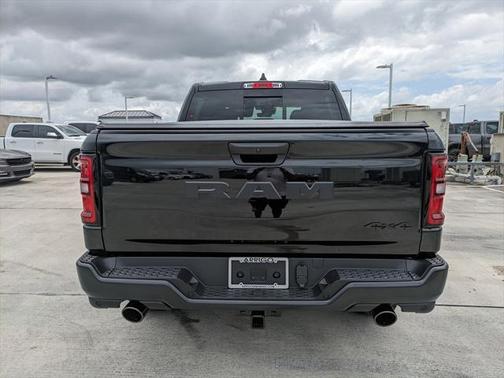 2025 RAM 1500 Warlock Crew Cab 4x4 5'7' Box