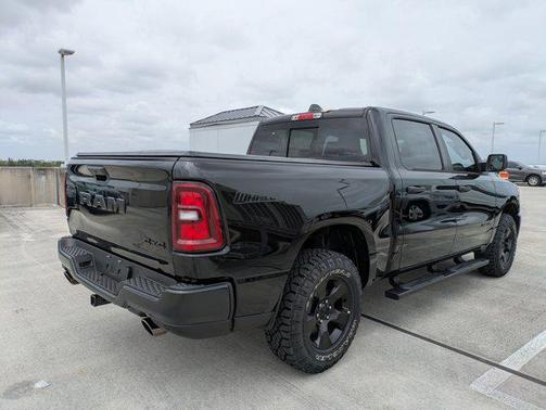 2025 RAM 1500 Warlock Crew Cab 4x4 5'7' Box