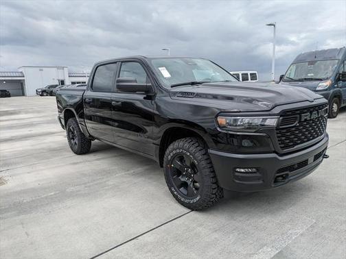 2025 RAM 1500 Warlock Crew Cab 4x4 5'7' Box