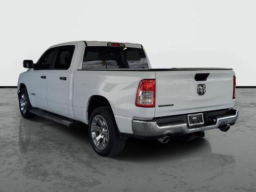 Bright White Clearcoat 2024 RAM 1500 Big Horn/Lone Star