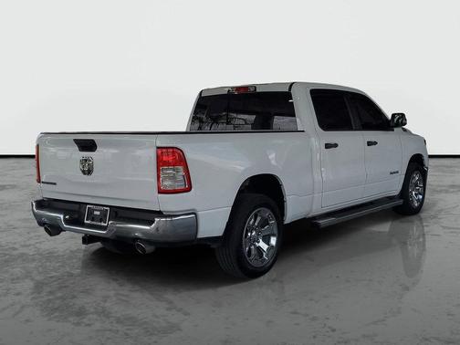 Bright White Clearcoat 2024 RAM 1500 Big Horn/Lone Star