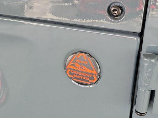 Anvil Clearcoat 2025 Jeep Gladiator Mojave X