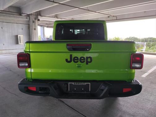 2025 Jeep Gladiator Nighthawk
