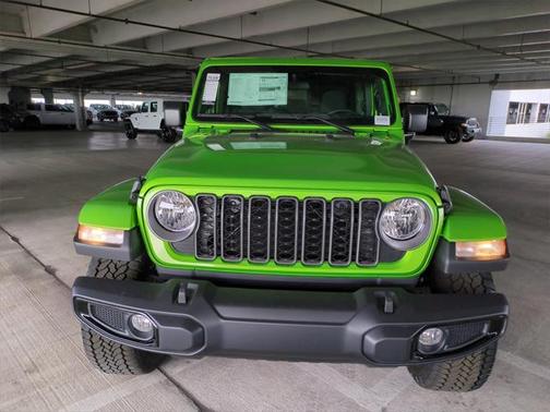 2025 Jeep Gladiator Nighthawk