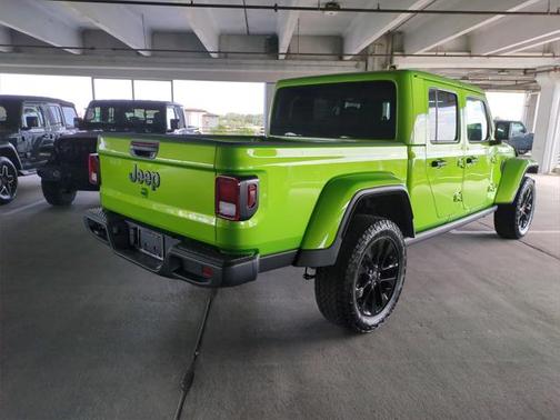 2025 Jeep Gladiator Nighthawk