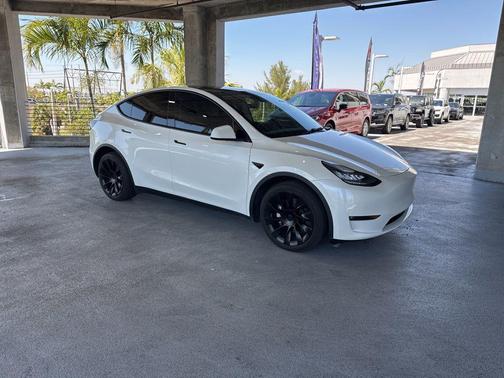 Pearl White Multi-Coat 2021 Tesla Model Y Long Range Dual Motor All-Wheel Drive