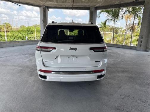 2022 Jeep Grand Cherokee L Overland