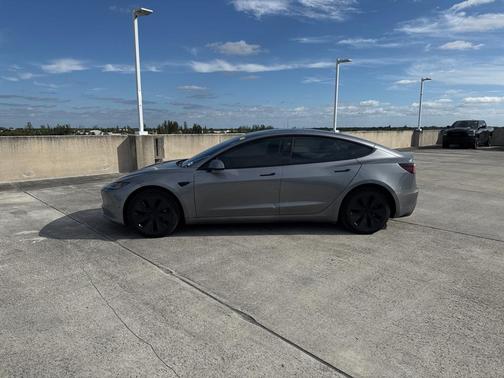 2024 Tesla Model 3 Standard Range