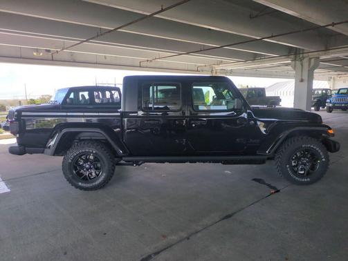 2026 Jeep Gladiator Willys 4x4