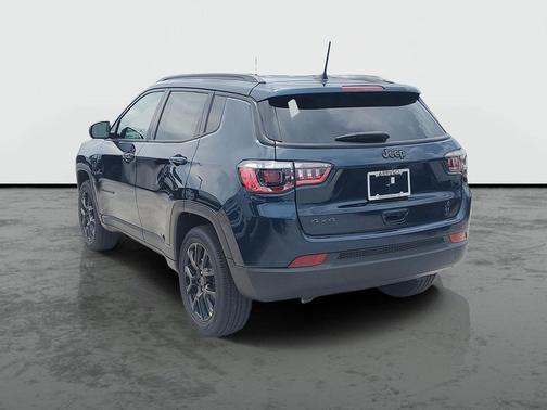 Fathom Blue Pearl Coat 2026 Jeep Compass Sport