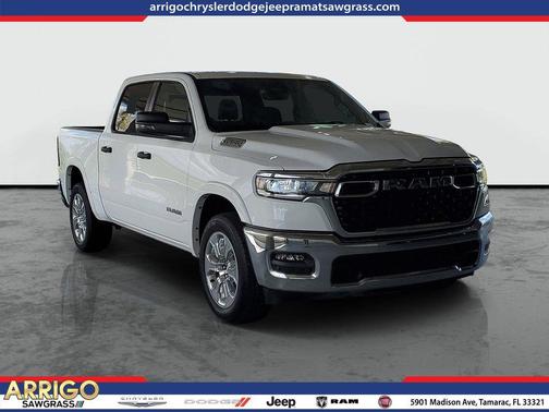 Bright White Clearcoat 2026 RAM 1500 Big Horn/Lone Star