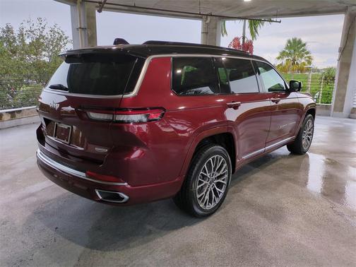 2025 Jeep Grand Cherokee L Summit Reserve