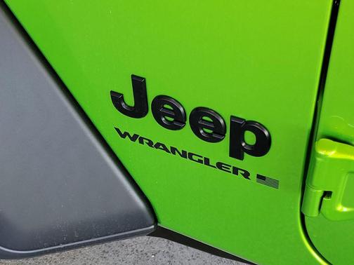 Mojito Clearcoat 2026 Jeep Wrangler Sport S