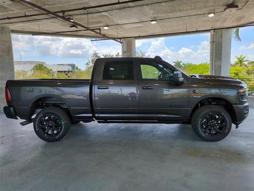 2025 RAM 2500 Laramie Crew Cab 4x4 6'4' Box