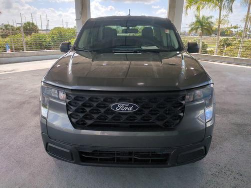 Carbonized Gray Metallic 2025 Ford Maverick XL