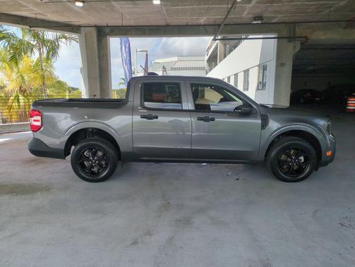 Carbonized Gray Metallic 2025 Ford Maverick XL