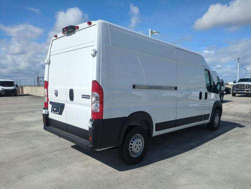 2026 RAM ProMaster 2500 Tradesman
