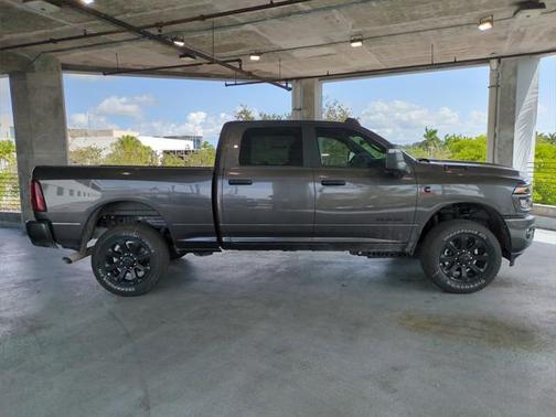 2025 RAM 2500 Big Horn Crew Cab 4x4 6'4' Box