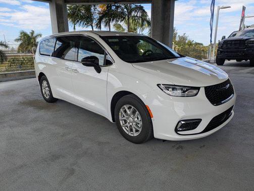 2026 Chrysler Pacifica L