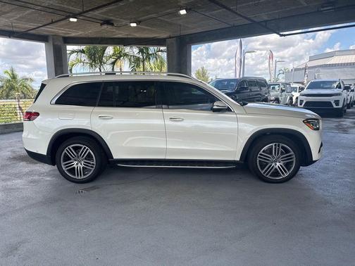 White 2020 Mercedes-Benz GLS 450 4MATIC