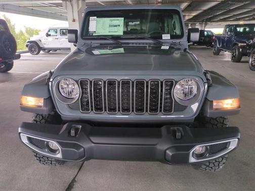 2025 Jeep Gladiator High Tide