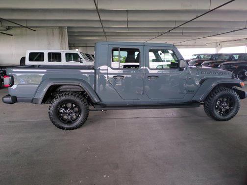 2025 Jeep Gladiator High Tide