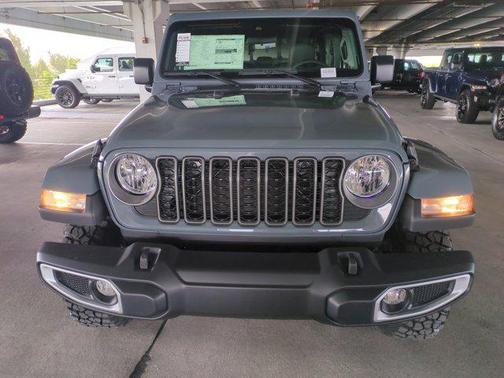 2025 Jeep Gladiator High Tide