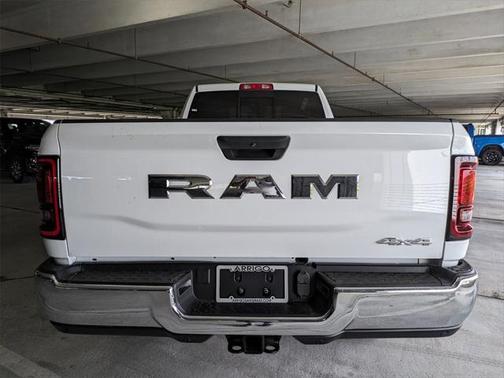 2025 RAM 2500 Tradesman Crew Cab 4x4 8' Box