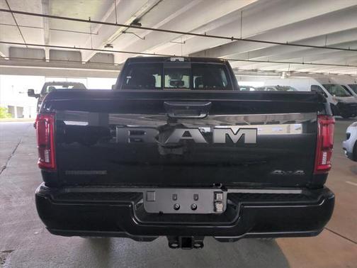 2025 RAM 2500 Big Horn Crew Cab 4x4 6'4' Box
