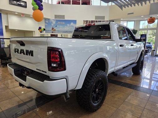 2025 RAM 2500 Big Horn Crew Cab 4x4 6'4' Box